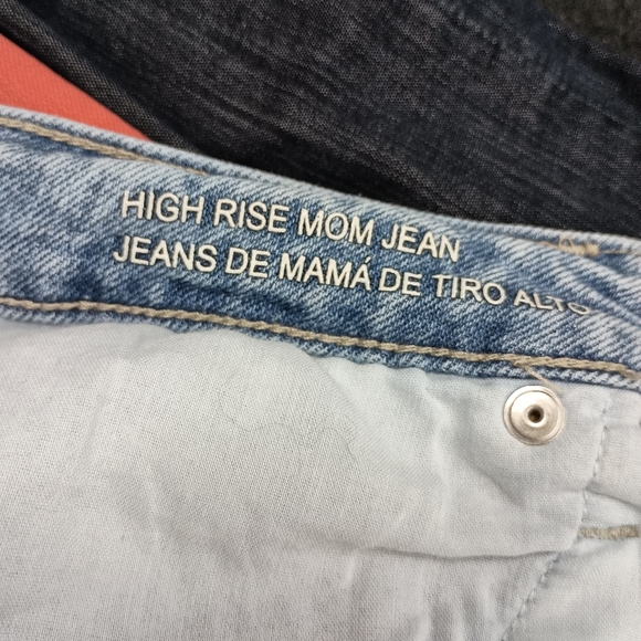 Wild Fabel Denim Jeans size 4 ripped  stressed/ look - Picture 5 of 16